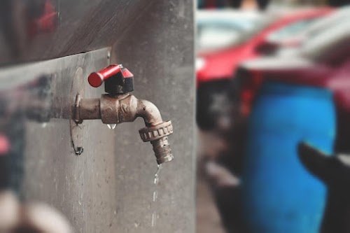 שיפוצים ואינסטלציה צוות צביקה ברגר