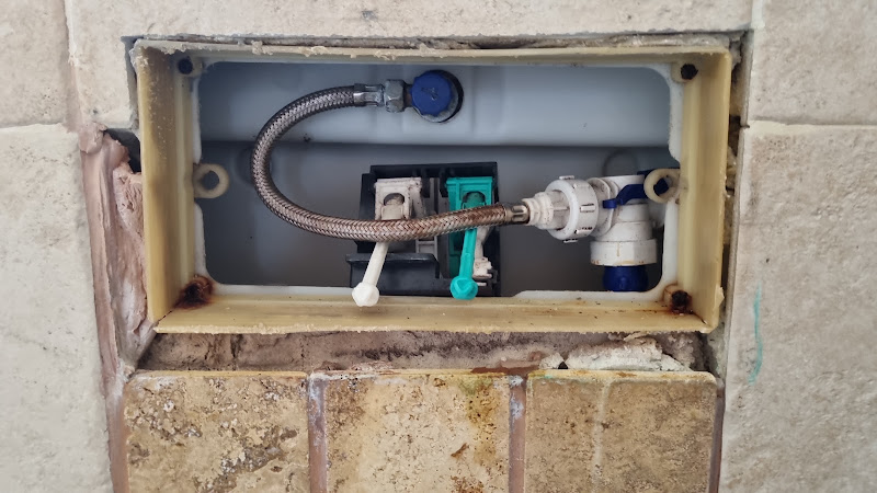 אנטון אינסטלציה ועבודות שיפוצים