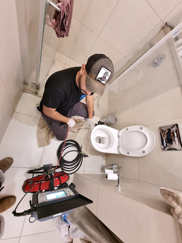 אינסטלטור מאתר נזילות בן פיקס
