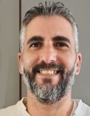 רועי