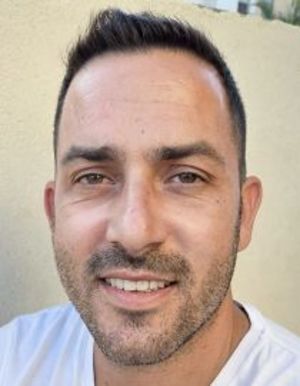 רועי