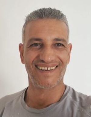 אבי