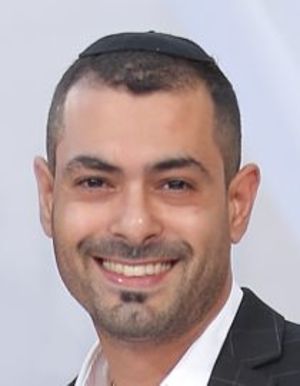 אדיר